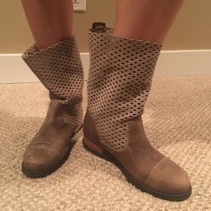 Sorel boots size 7